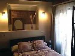 El Almez Hotel