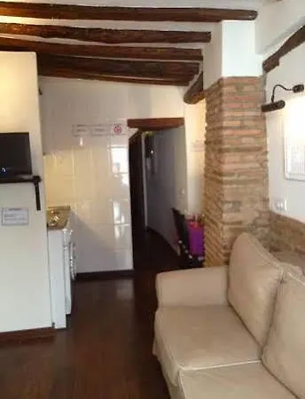Hotel El Almez *